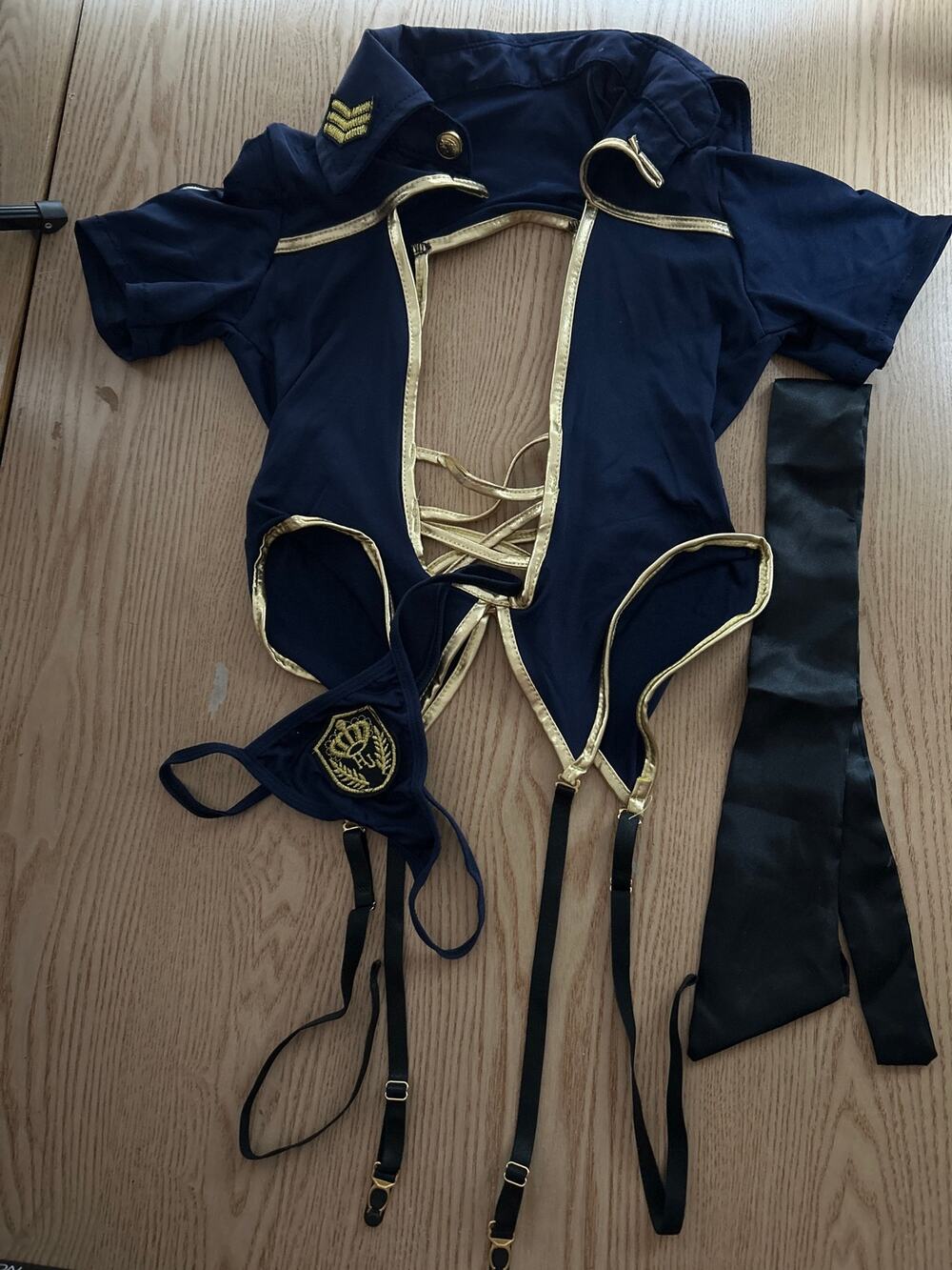 #6 New Women’s 3pc Pilot 👩🏽‍✈️ Halloween 🎃 Costume outfit size Small/Medium